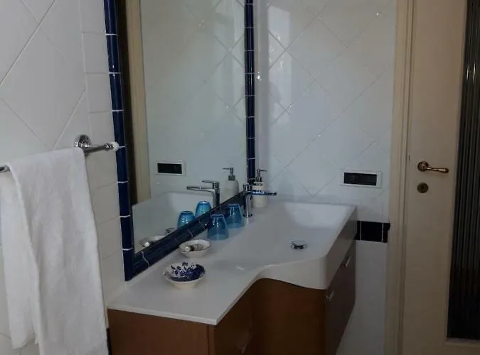 Ondina Nocleg ze śniadaniem 4*
